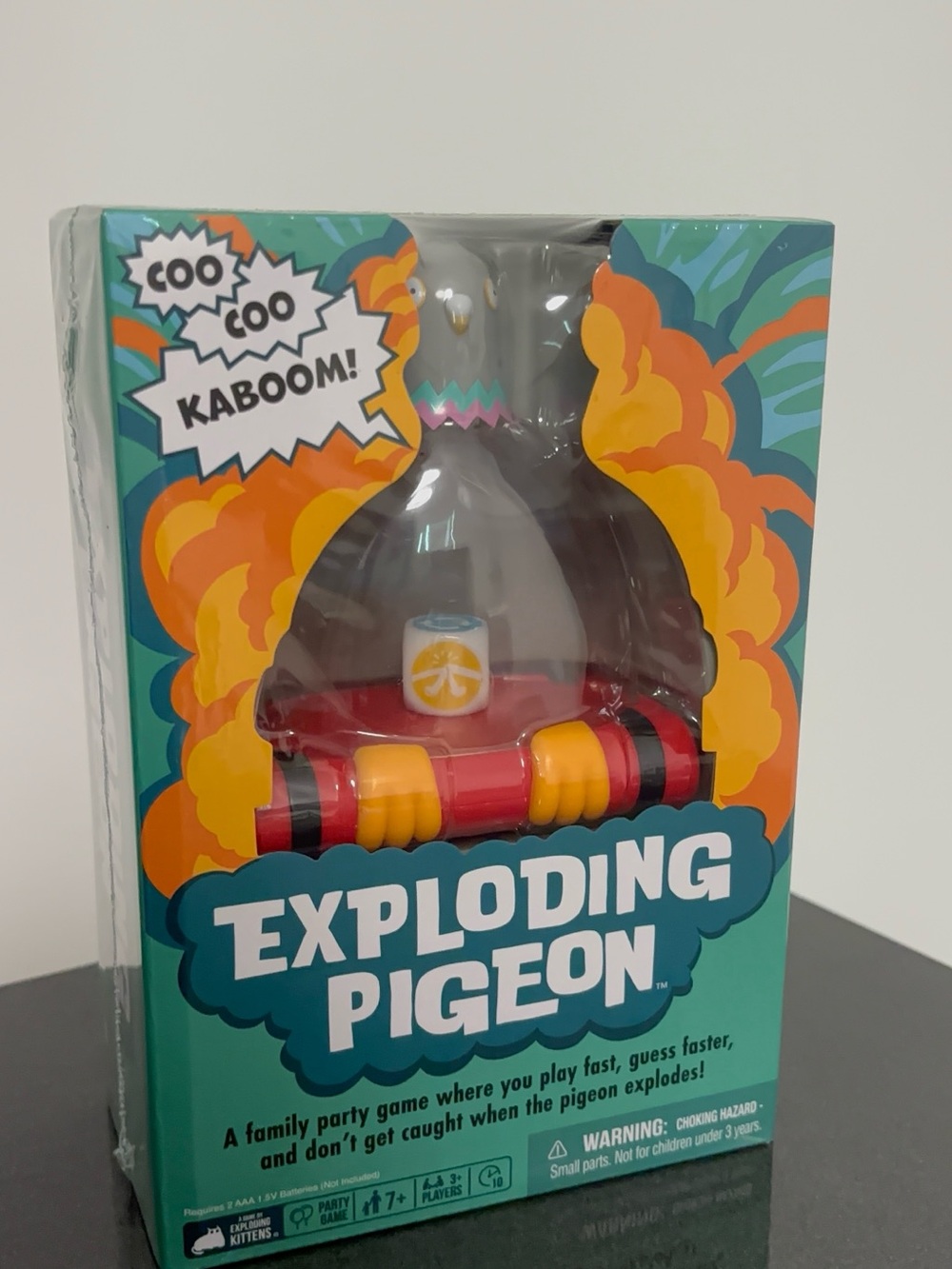 Exploding Pigeon Kids Party Game - Teal & Red